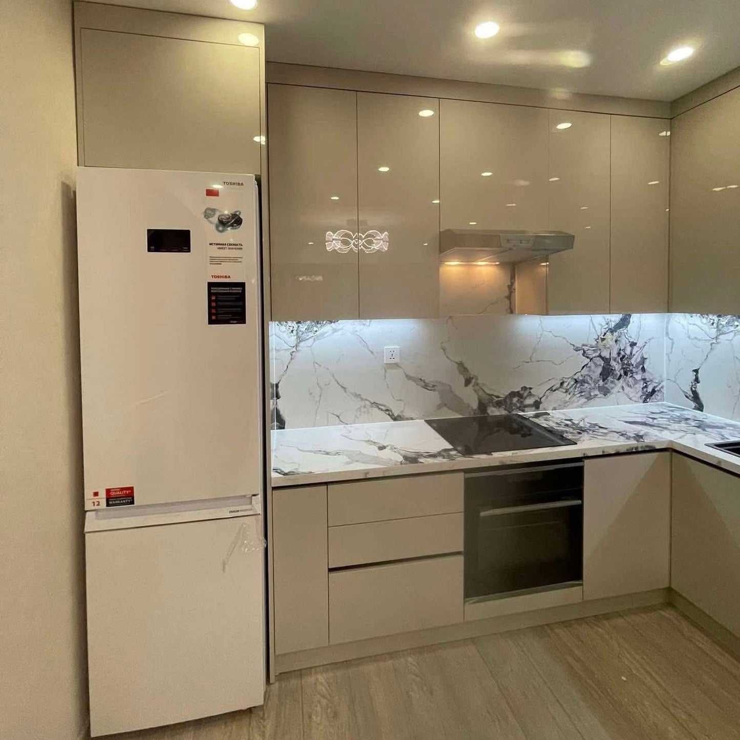 Diseños de cocinas con dobles fondos