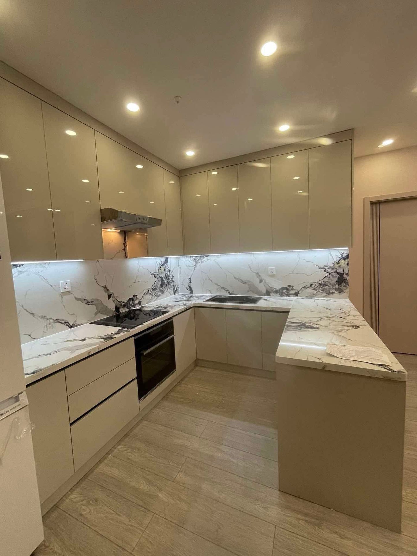 Diseños de cocinas con dobles fondos